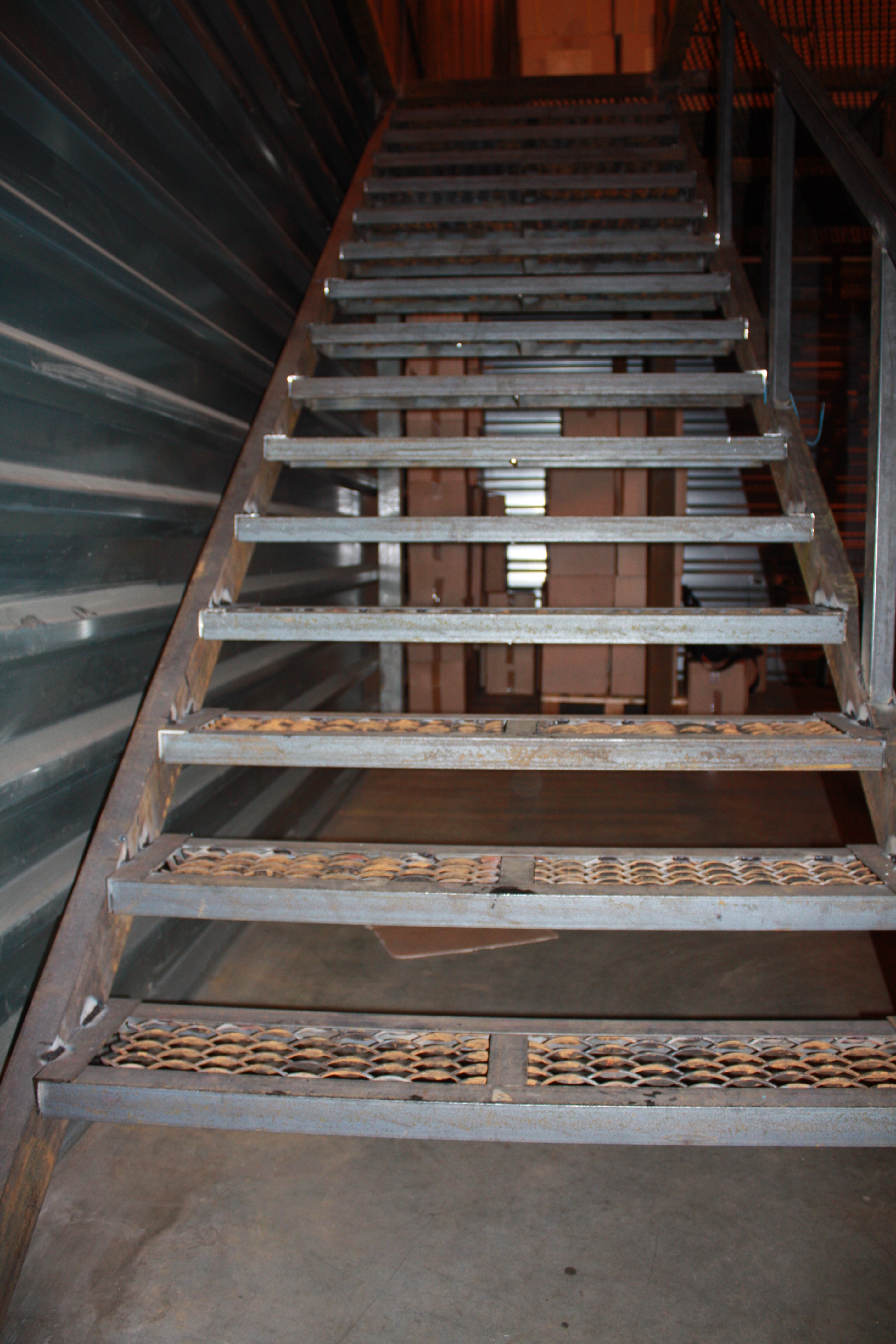 стальная техническая лестница 